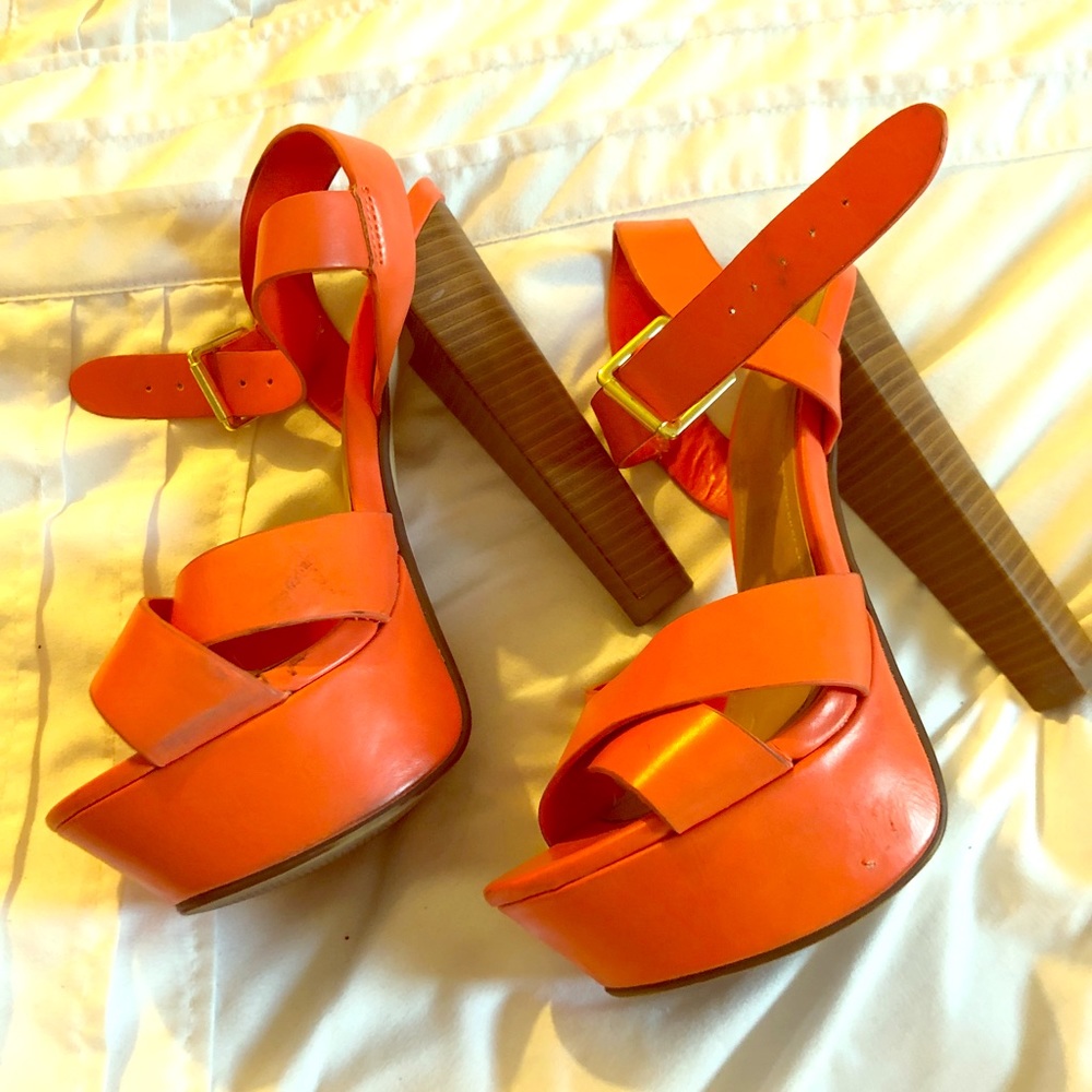 SEXY ORANGE PLATFORMS